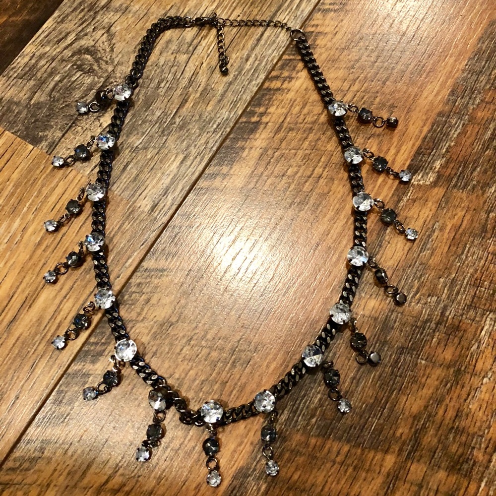 Stunning Gunmetal Triple Drop Necklace! - Picture 4 of 5